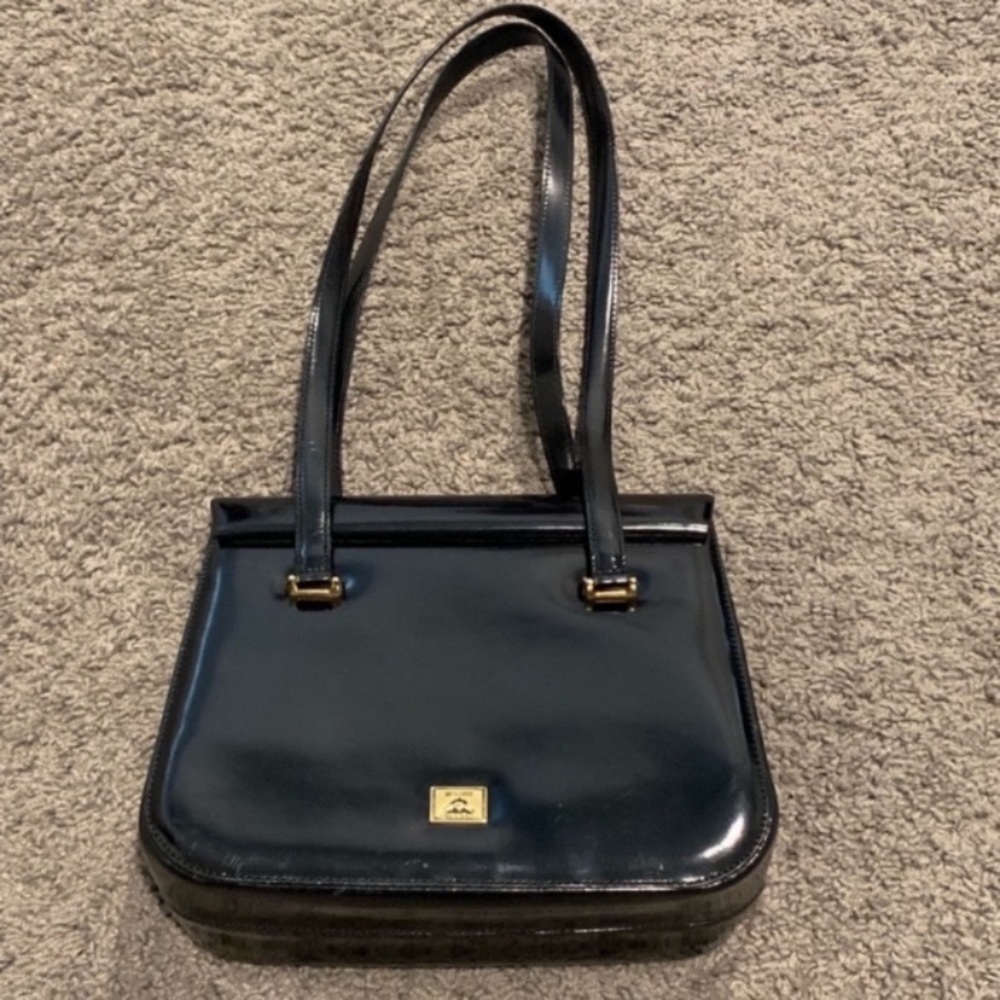 Moschino vintage Redwall patent leather purse